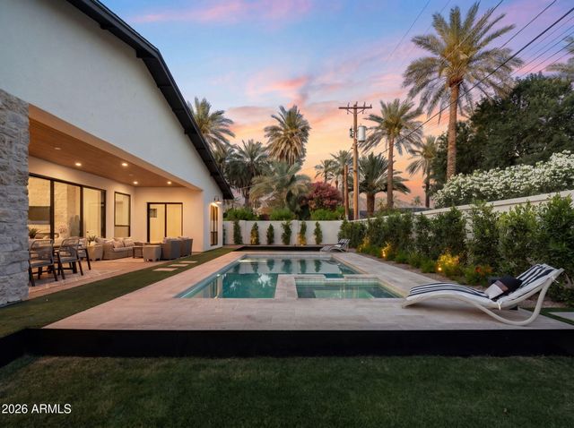 4419 N 46th Place, Phoenix, AZ 85018
