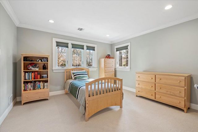 11 E Woods Drive, Cold Spring Harbor, NY 11724