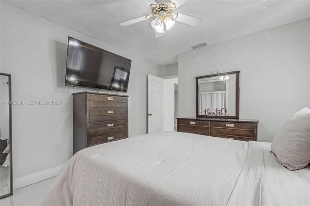 7520 Embassy Blvd, Miramar, FL 33023