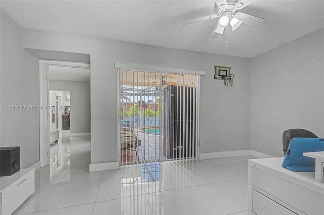 7520 Embassy Blvd, Miramar, FL 33023