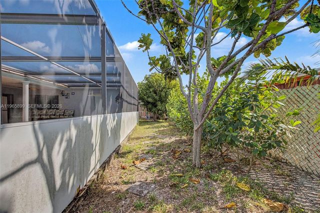 7520 Embassy Blvd, Miramar, FL 33023