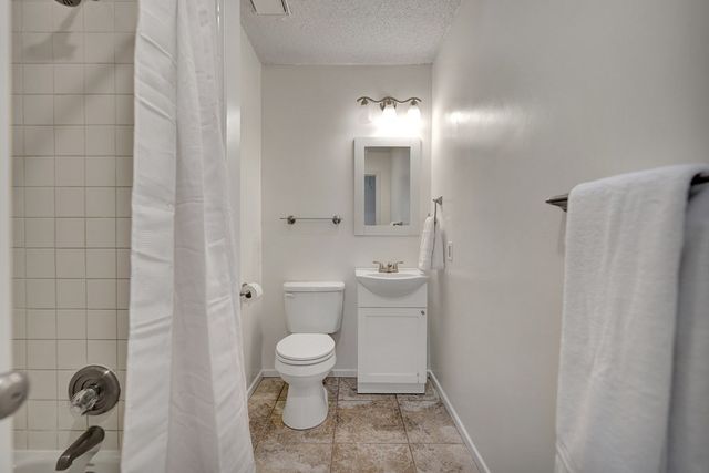 806 Stanolind Ave, Midland, TX 79705