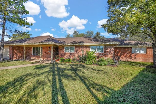 806 Stanolind Ave, Midland, TX 79705