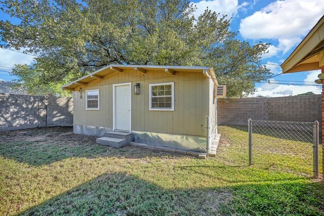 806 Stanolind Ave, Midland, TX 79705