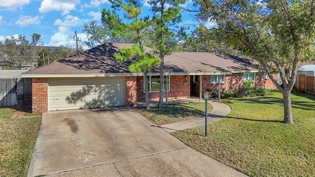 806 Stanolind Ave, Midland, TX 79705