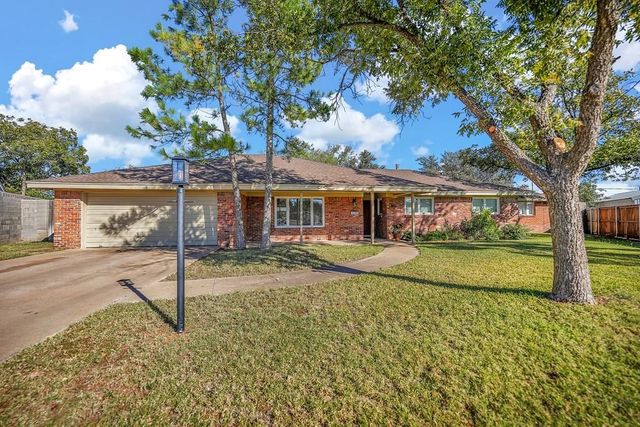 806 Stanolind Ave, Midland, TX 79705