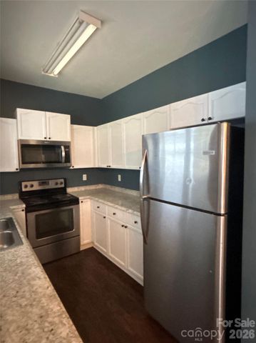 152 Deep Gap Court 11, Charlotte, NC 28217