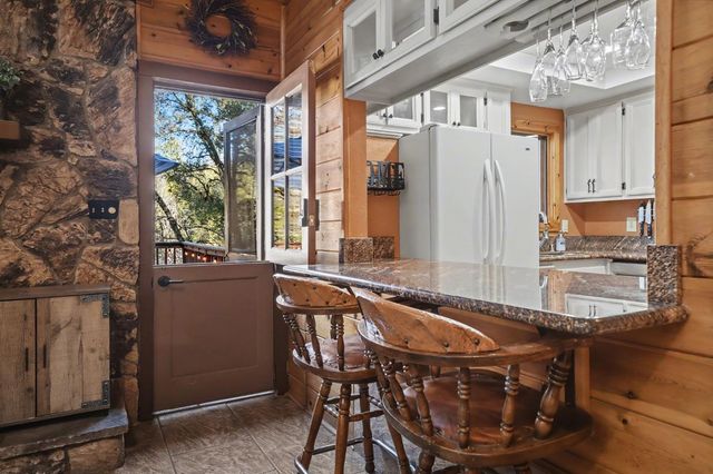 17640 Shake Ridge Rd, Sutter Creek, CA 95685