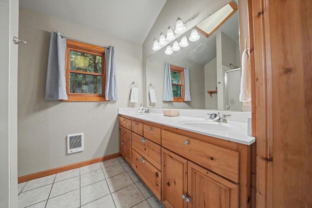 17640 Shake Ridge Rd, Sutter Creek, CA 95685