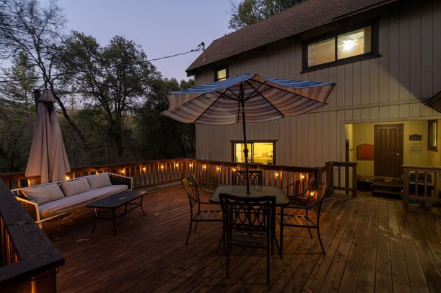 17640 Shake Ridge Rd, Sutter Creek, CA 95685