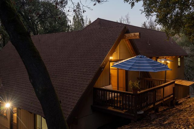 17640 Shake Ridge Rd, Sutter Creek, CA 95685