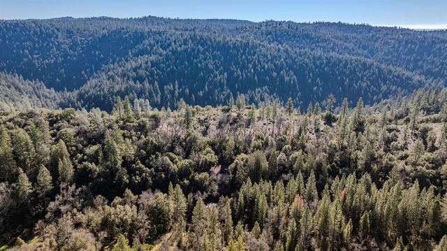 17640 Shake Ridge Rd, Sutter Creek, CA 95685