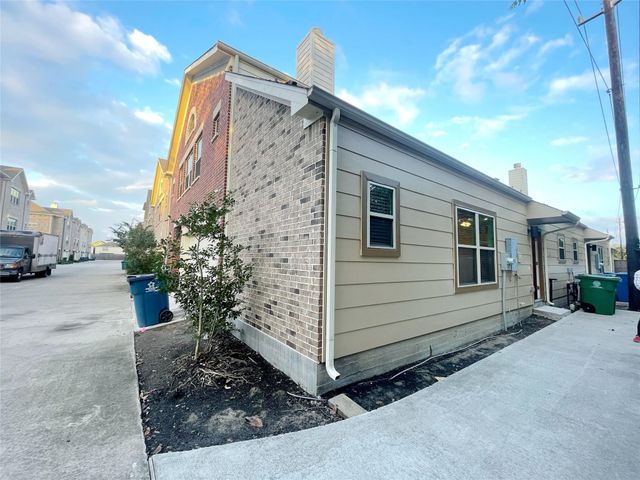 11610 Main Ash Drive A, Houston, TX 77025