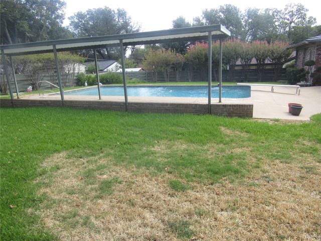 4117 CLAYTON Road W, Fort Worth, TX 76116