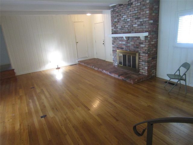 4117 CLAYTON Road W, Fort Worth, TX 76116