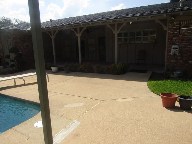 4117 CLAYTON Road W, Fort Worth, TX 76116