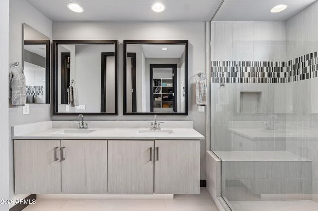 3231 E BRYCE Lane, Phoenix, AZ 85050