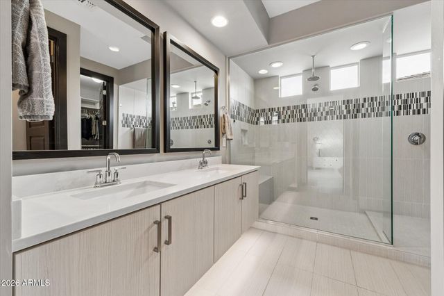 3231 E BRYCE Lane, Phoenix, AZ 85050