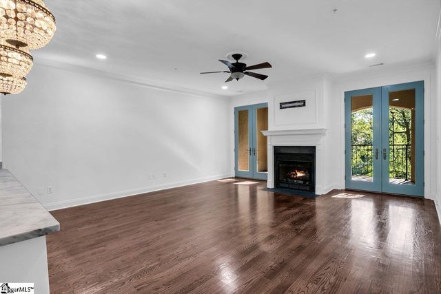 1209 E Washington Street Unit 102, Greenville, SC 29601