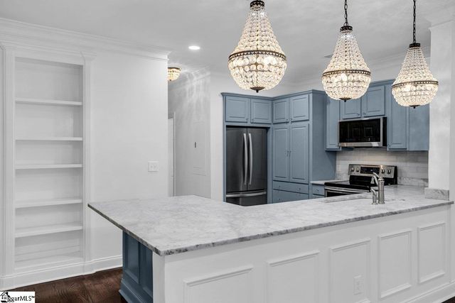 1209 E Washington Street Unit 102, Greenville, SC 29601