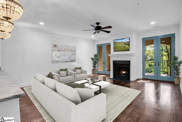 1209 E Washington Street Unit 102, Greenville, SC 29601