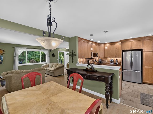 304 Providence New London Tpk, North Stonington, CT 06359