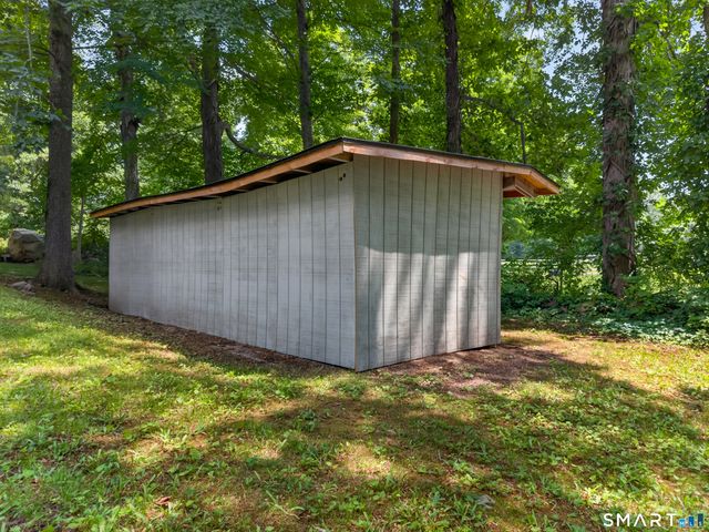 304 Providence New London Tpk, North Stonington, CT 06359