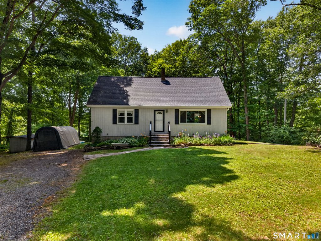 304 Providence New London Tpk, North Stonington, CT 06359