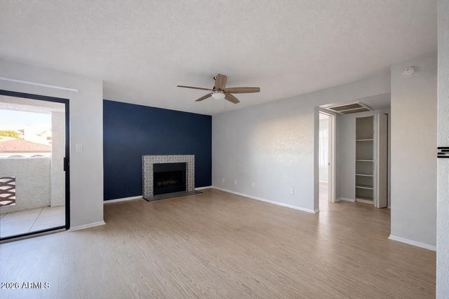 1101 S SYCAMORE -- 207, Mesa, AZ 85202
