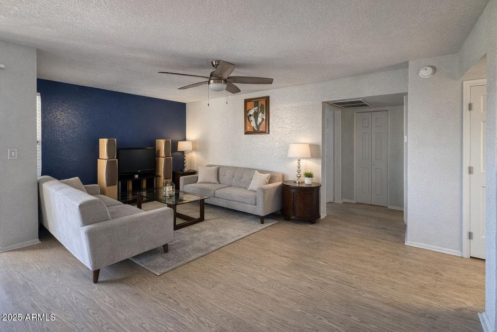 1101 S SYCAMORE -- 207, Mesa, AZ 85202