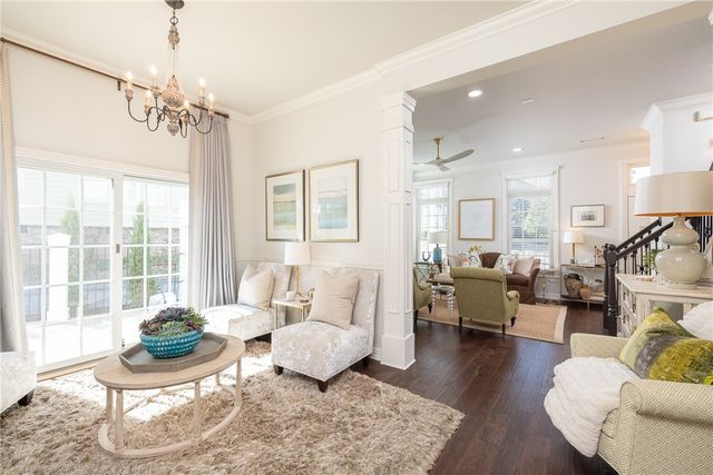 1661 E Cypress Lane, Fayetteville, AR 72703