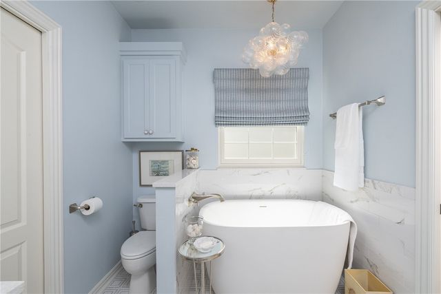 1661 E Cypress Lane, Fayetteville, AR 72703