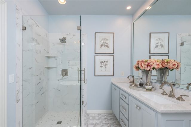 1661 E Cypress Lane, Fayetteville, AR 72703