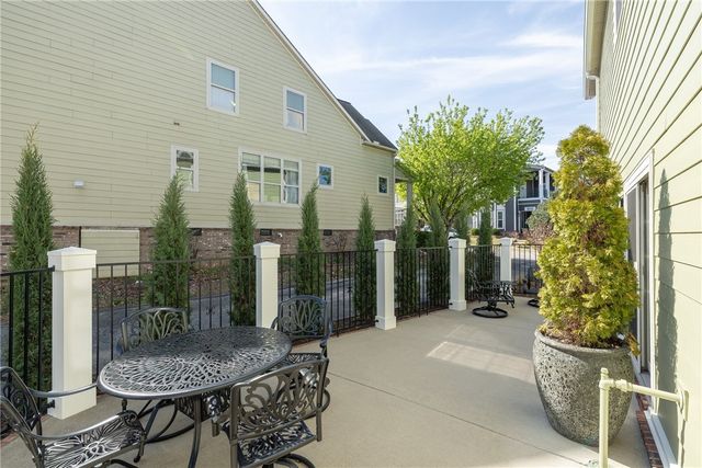 1661 E Cypress Lane, Fayetteville, AR 72703