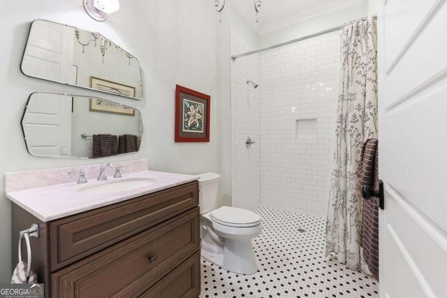 5046AB Mckinzey Lane, Flowery Branch, GA 30542