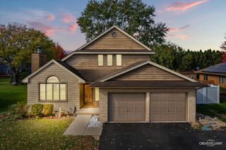 1024 Cypress Drive, Aurora, IL 60506