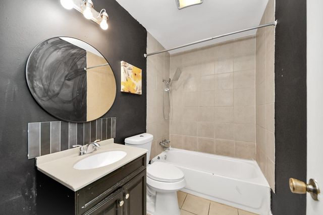 1320 Griffin Street 4, Houston, TX 77009