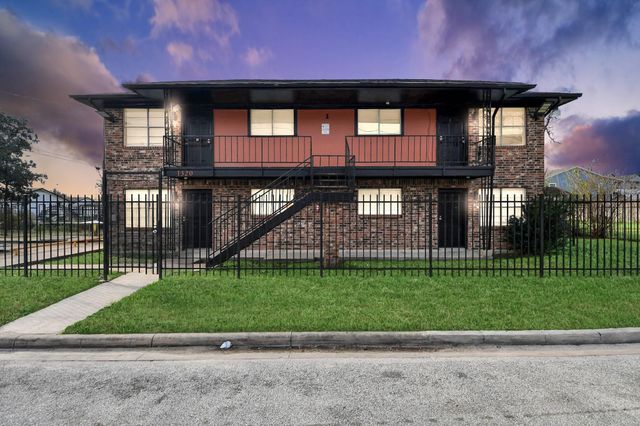 1320 Griffin Street 4, Houston, TX 77009