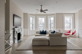 135 Commonwealth Ave PH7/8, Boston, MA 02116