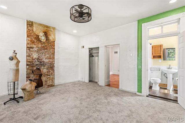 3533 Illinois Avenue, St Louis, MO 63118