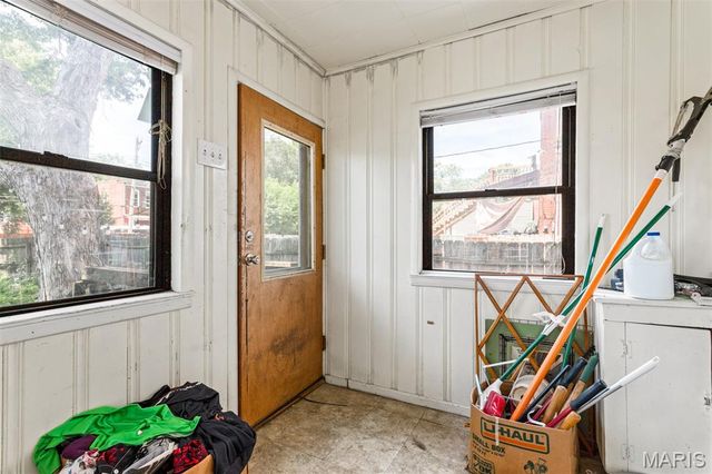 3533 Illinois Avenue, St Louis, MO 63118