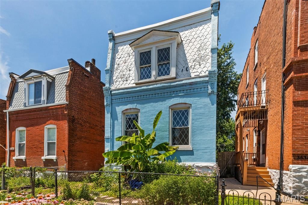3533 Illinois Avenue, St Louis, MO 63118