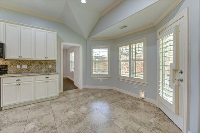 3619 Woodland Lane, Montgomery, TX 77356