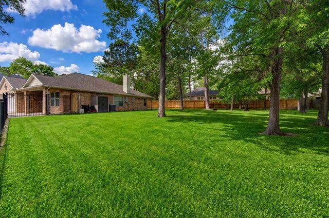 3619 Woodland Lane, Montgomery, TX 77356