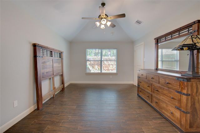 3619 Woodland Lane, Montgomery, TX 77356