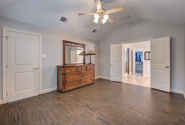 3619 Woodland Lane, Montgomery, TX 77356