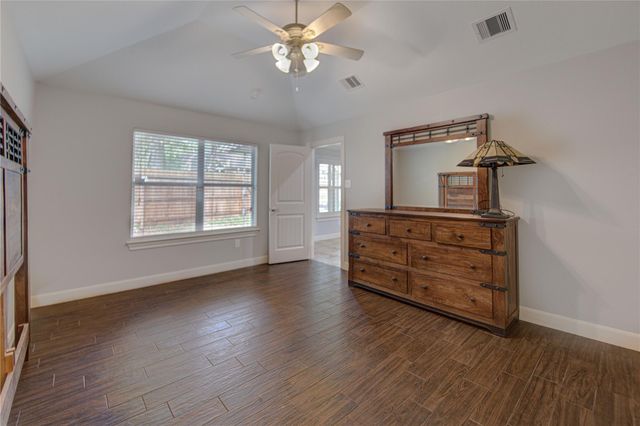 3619 Woodland Lane, Montgomery, TX 77356