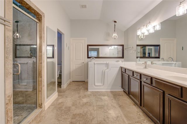 3619 Woodland Lane, Montgomery, TX 77356