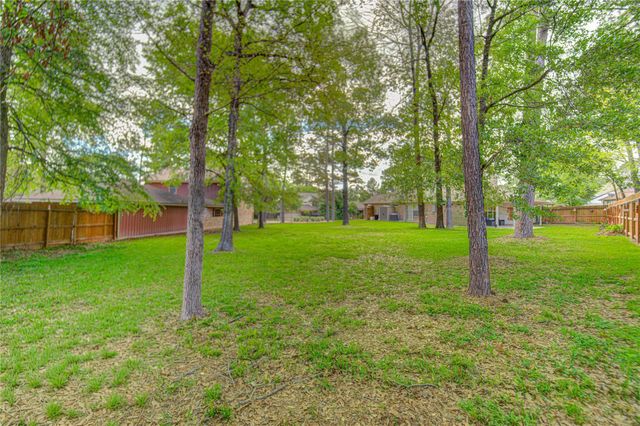 3619 Woodland Lane, Montgomery, TX 77356