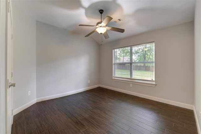 3619 Woodland Lane, Montgomery, TX 77356